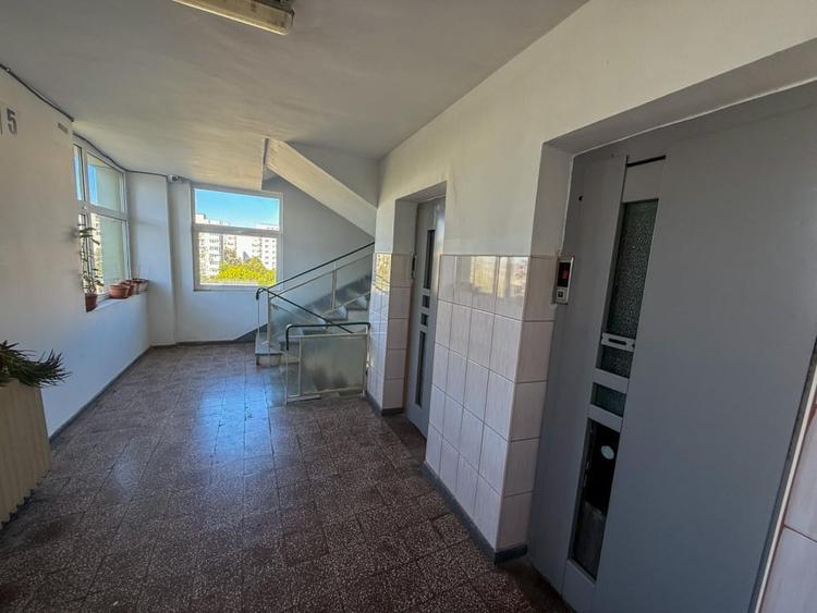 Apartament 4 Camere Piata Delfinului- Chisinau - 16