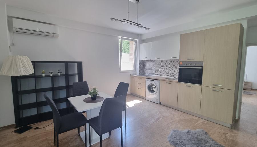 Apartament cu 2 camere semidecomandat în Iancu Nicolae