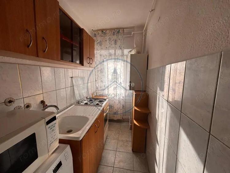 Garsoniera de inchiriat zona Independentei