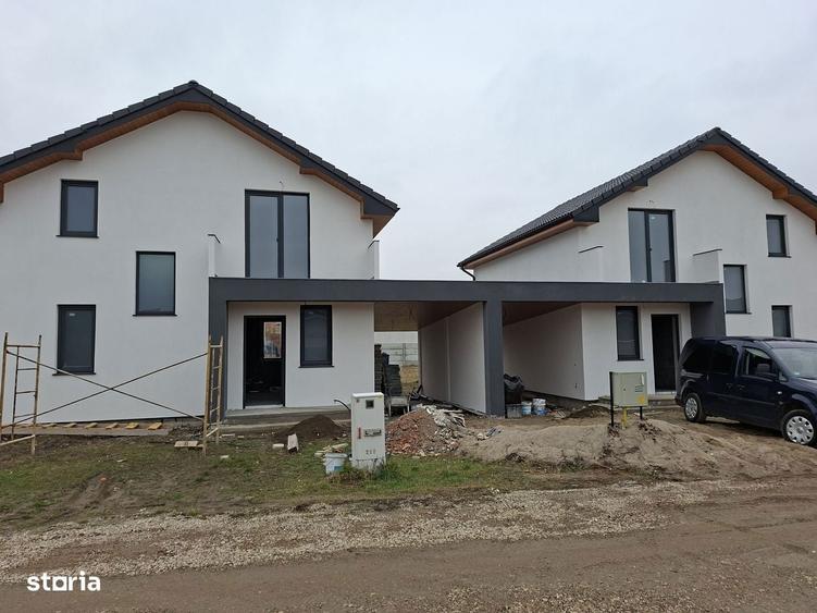 Casa Martinesti cu 3 camere+living, parcare acoperita si teren 450mp. - 2
