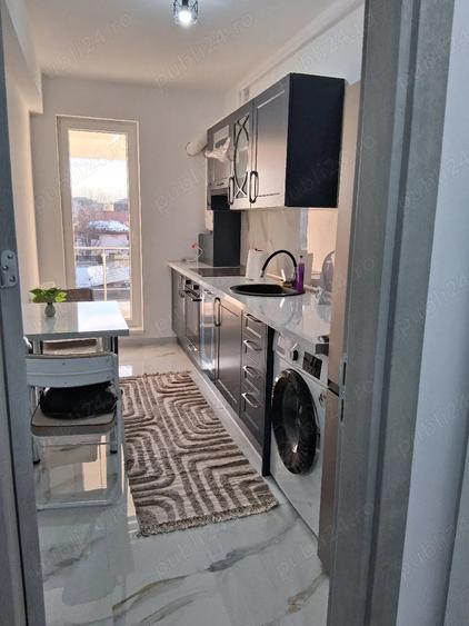 Proprietar inchiriez garsoniera si loc de parcare - 2