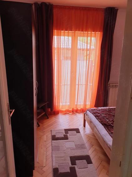 Vand apartament 2 camere et. 1 1 in vila langa piata Domenii - 6