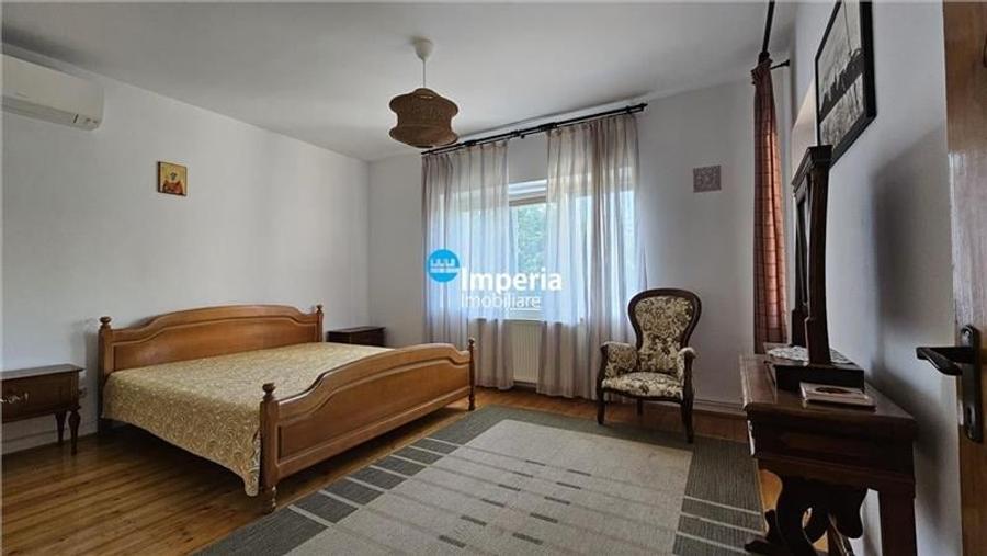 Casa spatioasa in Bucium  Plopii Fara Sot, una dintre cele mai apreciate zone r - 7