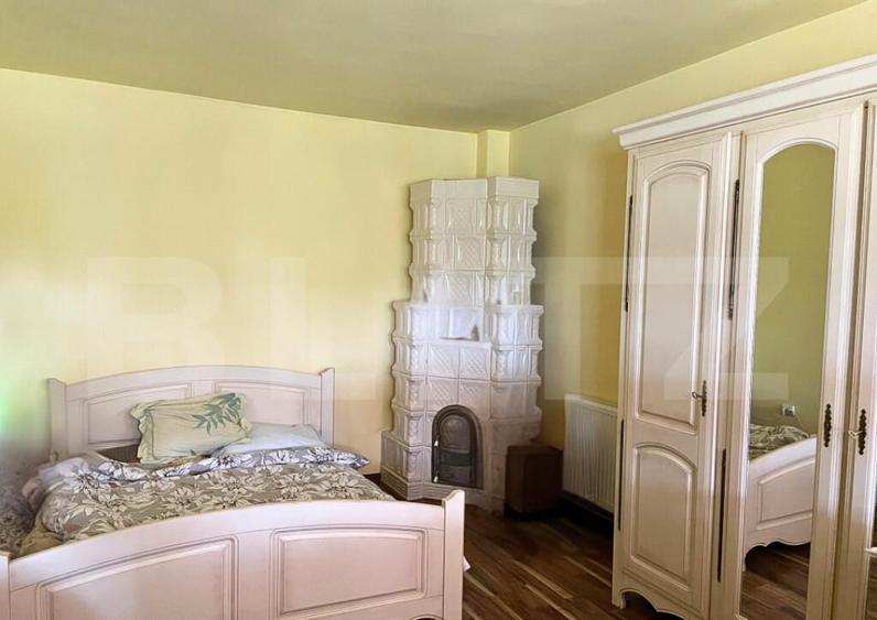 Vila cu Teren Generos si Livada La Sos. Principala Targovi? - 4