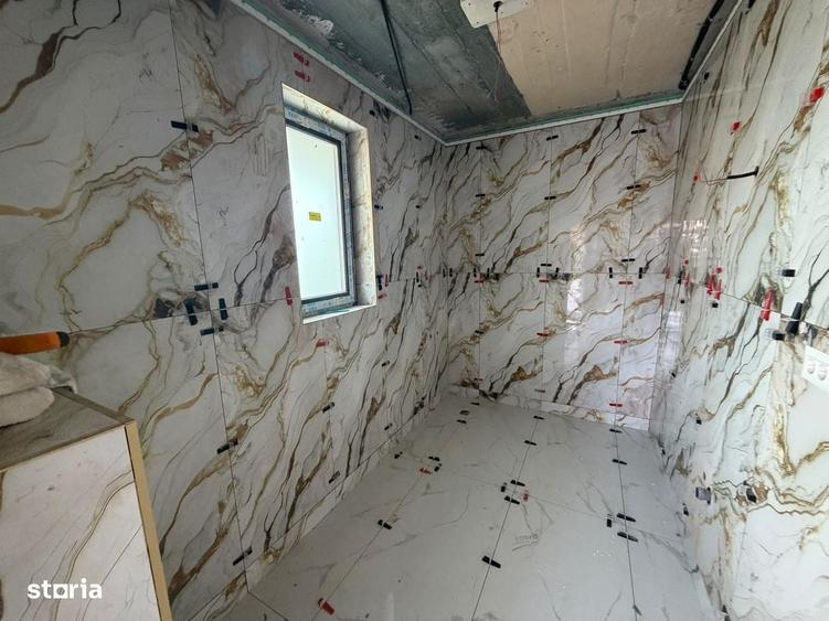 Casă cu 4 camere în Central