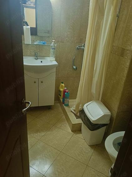 Oportunitate investitie !Spatiu-apartament ultracentral ,stradal , 4 camere, multiple activitati - 3