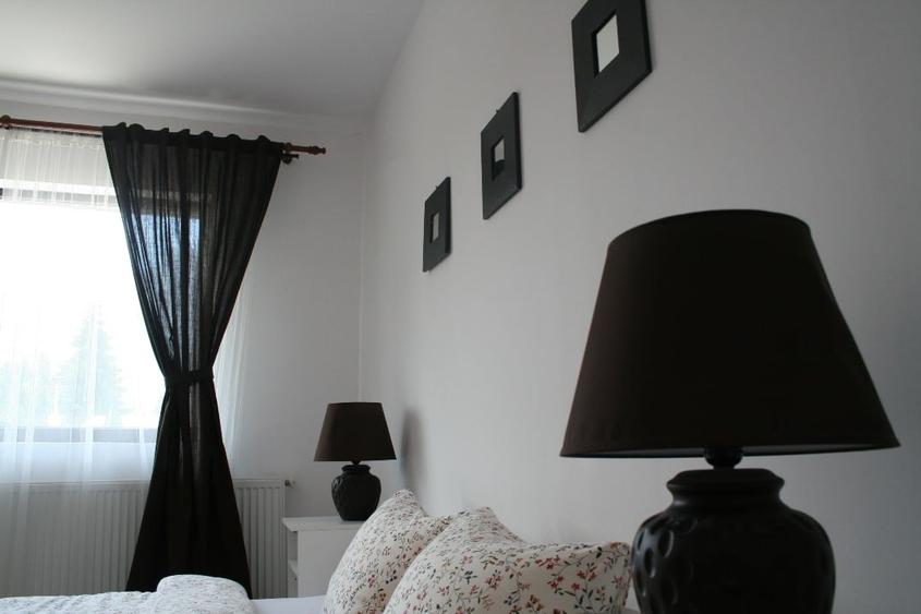 Oferta Etaj, Mansarda, Demisol -Vila deosebita pe Valea Prahovei -Busteni - 9