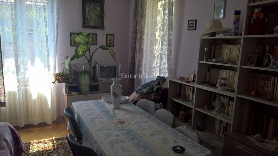 Apartament 3 camere in vila zona Colinei Apartament 3 camere in vila zona Colinei
