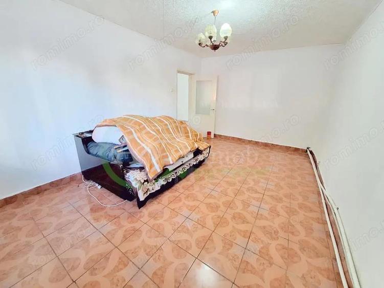 Apartament 3 decomandate, 2 bai, zona Narcisa - 13