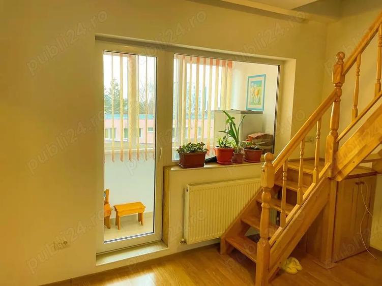 Apartament 3 camere la mansarda, zona Garii Brasov - 1