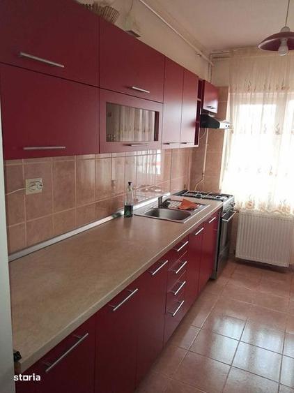 Inchiriez apartament Floresti - 7
