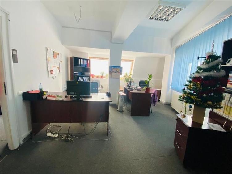 Spatii birouri - Calea Plevnei - de la 215 mp - 9