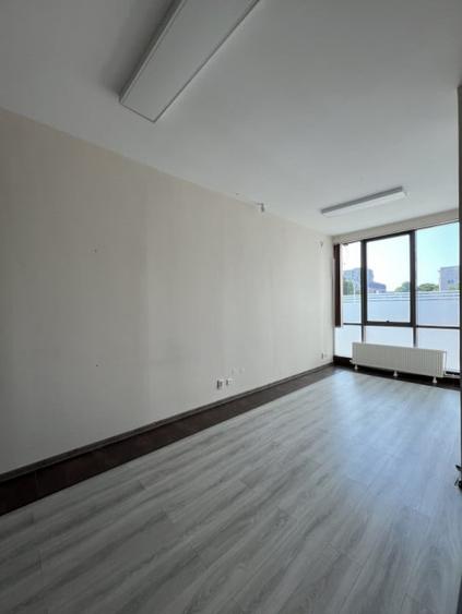 Spatiu comercial\birouri in cladire noua - 11