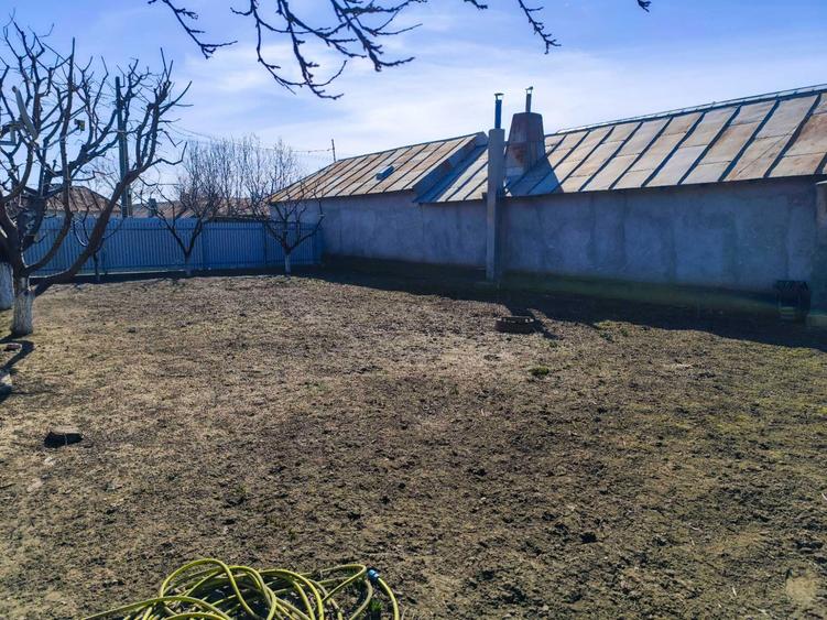 Casa de Vanzare - 4 camere - teren 905mp Mobilata - Utilata - Gropeni - 4