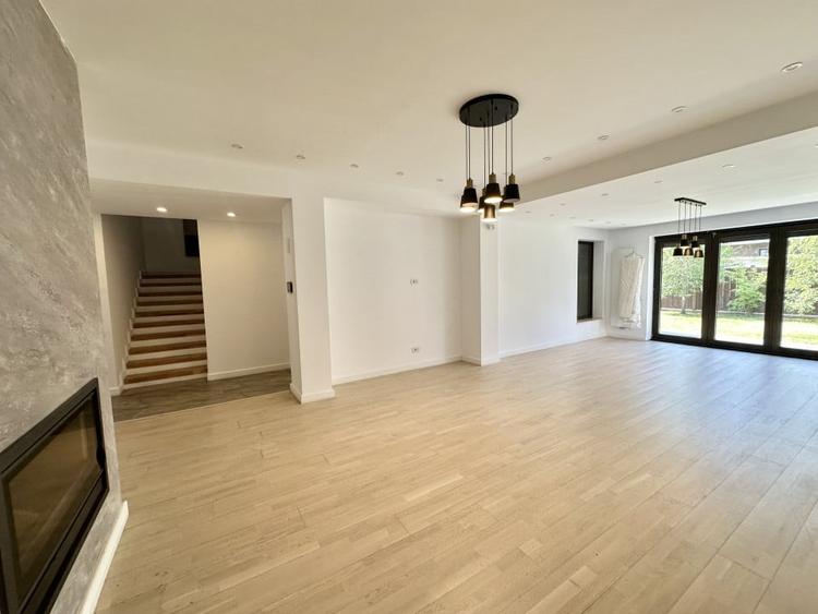 OXFORD GARDENS | VILA COMPLET RENOVATA |  VEDERE SPRE PADURE - 3