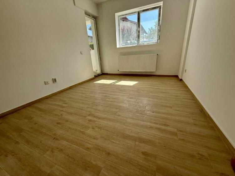 Garsoniera cartier Militari Residence - mutare imediata!! - 1