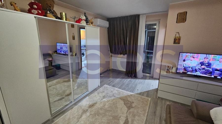 DE VANZARE GARSONIERA - LUJERULUI - METROU - 1