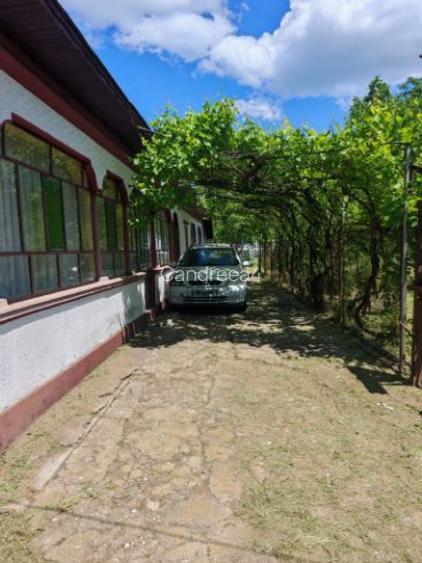 Casă de vânzare în Comuna Comana sat VLAD TEPES Casă de vânzare în Comuna Comana sat VLAD TEPES
