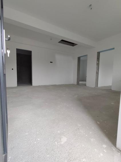 Casă individuală cu 4 camere cu Teren 350 Mp în Joița