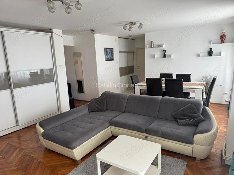 Inchiriez apartament 4 camere transformat in 3 de inchiriat in Pia?a Dacia, Timi?oara - Proprietar Inchiriez apartament 4 camere transformat in 3 de inchiriat in Pia?a Dacia, Timi?oara - Proprietar