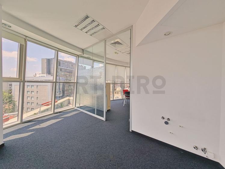 Zero comision, 310mp birou cu priveliste in cladire Armeneasca, 10' M - 8