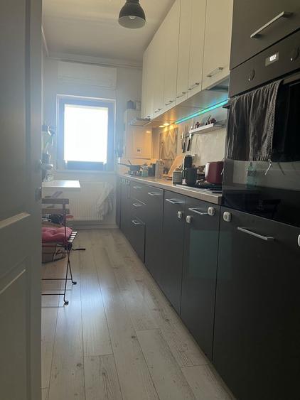 Inchiriez apartament de doua camere, zona Sisesti, disponibil din 15 mai - 1