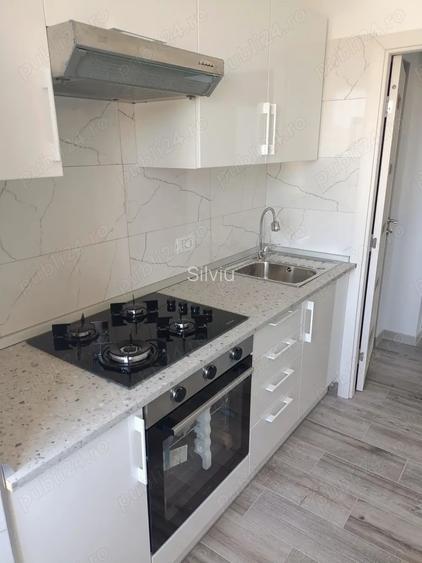 Proprietar ofera spre vanzre apartament 2 camere.