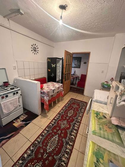 proprietar vand apartament 2 camere - 2
