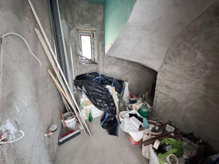 CASA INDIVIDUALA - 180 MP UTILI, TEREN 324, TOATE UTILITATILE, COMIS 0 - 12