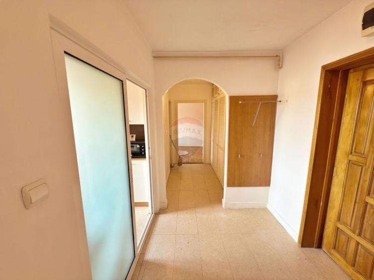 Apartament cu 2 camere de închiriat, str. Tudor Vladimirescu, Arad - 9