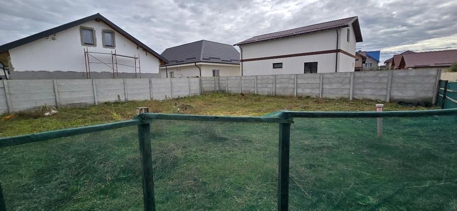 Teren construibil 300 mp – Str. Dunarii – utilitati la poarta - 1