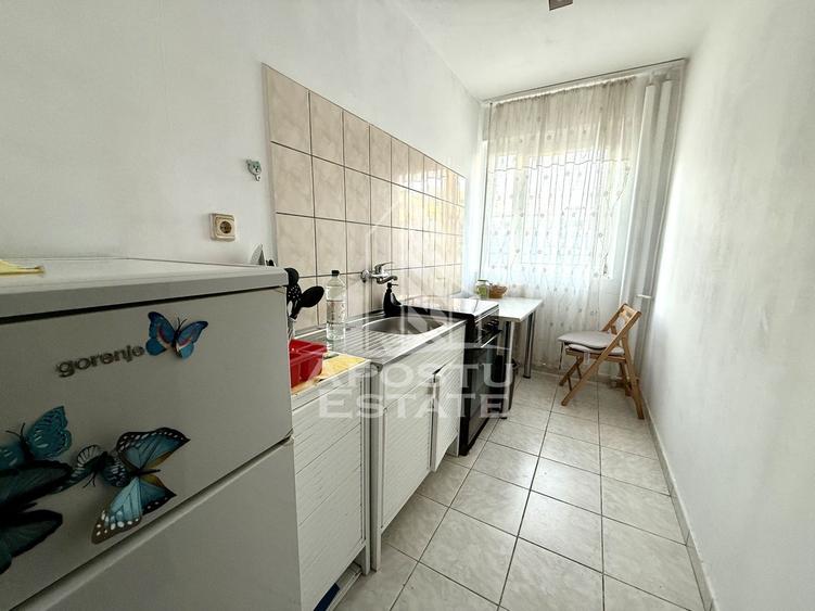 Apartament de vanzare cu 3 camere, etajul 2, zona Girocului, Timisoara - 4