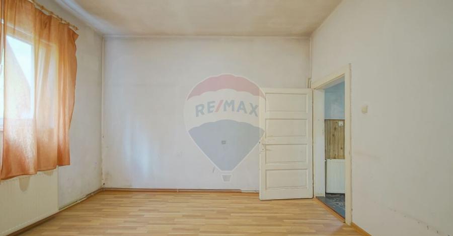 Casa saseasca de renovat, cu teren, ?cheii Bra?ovului - 35