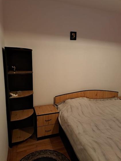 Ofer spre inchiriere ap 2 camere decomandat sector 1 - 9