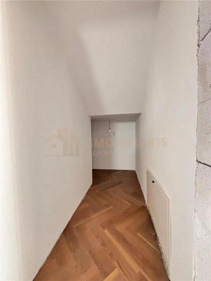 Casa individuala cu etaj - cartier Ferneziu - 13