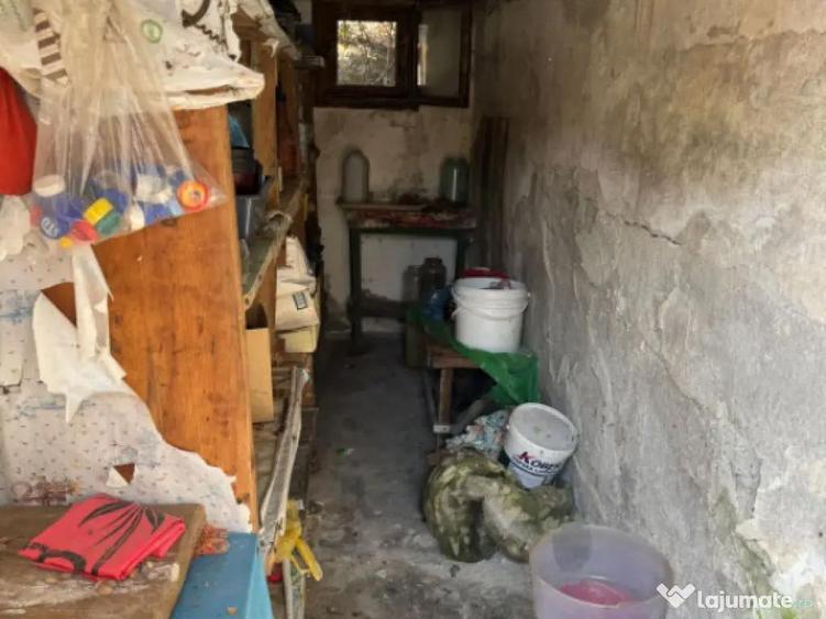 Casa 78 mp, teren 5.8 ari, utilita?i, zona Ferneziu - 8