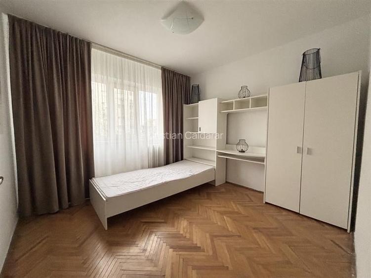 Apartament 3 camere, 65 mp, etaj 1, zona Sovata - Decebal Apartament 3 camere, 65 mp, etaj 1, zona Sovata - Decebal