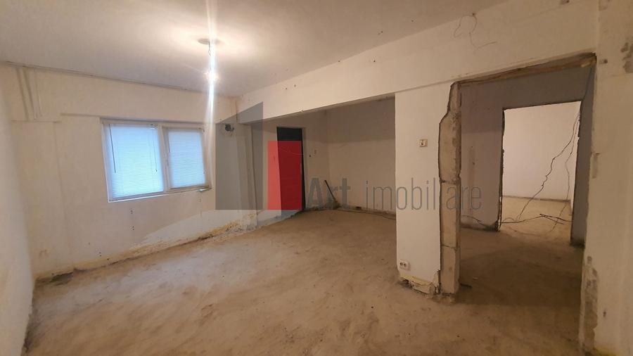 Ap 4 cam Giurgiu decomandat, parter - 10