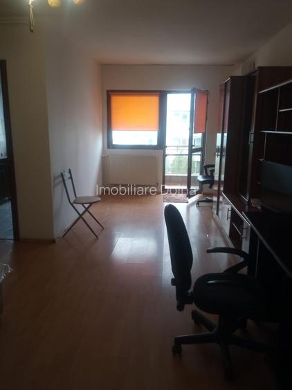 De vanzare studio 42 mp decomandat str: Maior Vasile Bacila