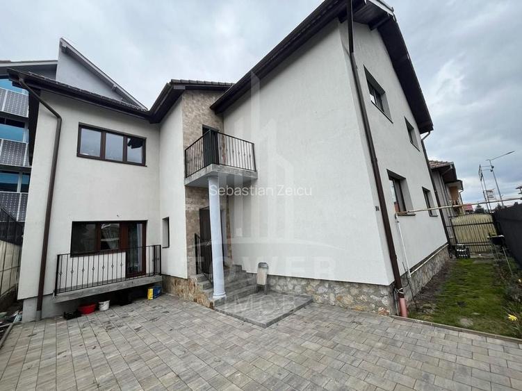 Casă nouă cu 8 camere, 5 băi și curte - 220 mp utili - 480.000EUR Casă nouă cu 8 camere, 5 băi și curte - 220 mp utili - 480.000EUR