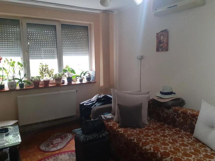 Vanz. Ap. 2 cam. cf. 1 semid., mob. si util., et 1 din 4, zona Centrala Concordia pret 69.000 e. - 6
