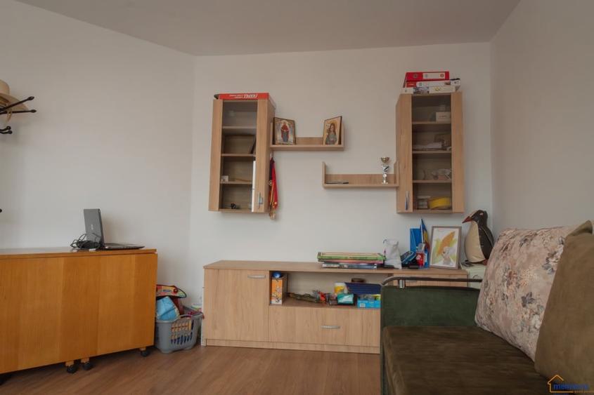 Vrei o casa mica la tara, cu tot confortul din oras? Oportunitate in Stanesti! - 9