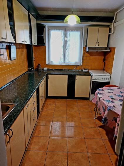 Inchiriez apartament 2 camere - 1