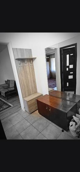 De vanzare garsoniera decomandata  pe Calea Bucuresti 87 vis a vis de ACR - 4