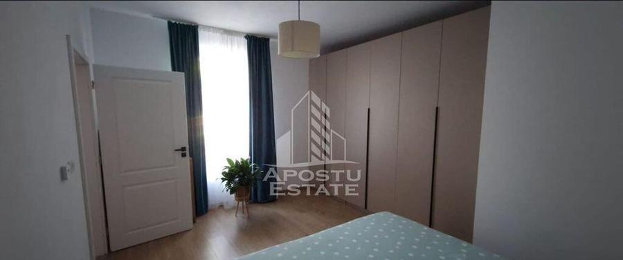 Apartament la casa cu curte comuna zona Piata Maria - 4