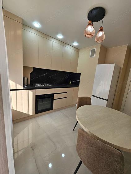 Garsoniera de inchiriat in zona Coresi - 2