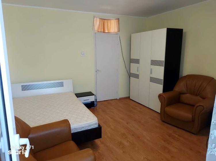 Inchiriez garsoniera zona Far - 2