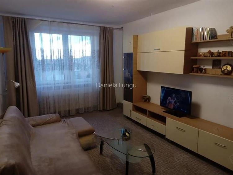 Apartament 3 camere, mobilat, spațios, boxă, loc parcare, central, Bra Apartament 3 camere, mobilat, spațios, boxă, loc parcare, central, Bra