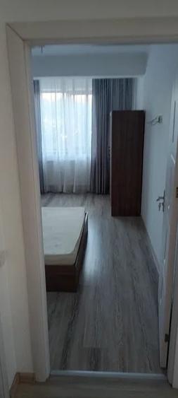 Apartament cu 3 camere decomandat, mobilat în Energia