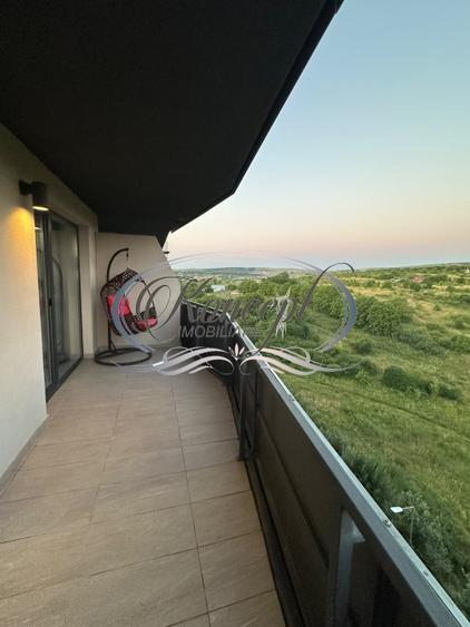 Apartament cu 3 camere semidecomandat, mobilat în Gheorgheni